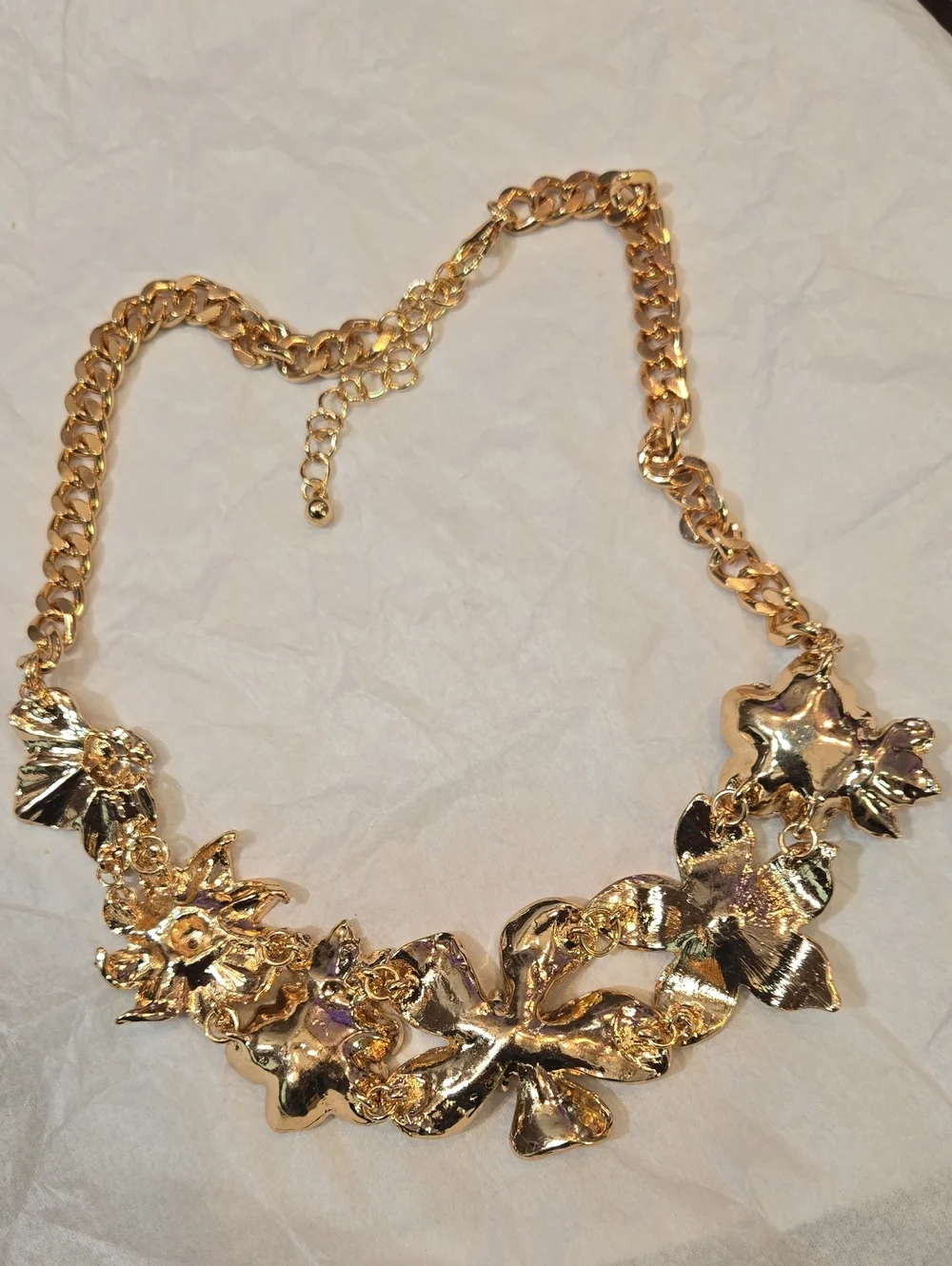 NWOT - Aratta - Statement Necklace/Fashion